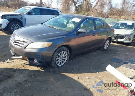 2010 Toyota Camry Xle V6 z USA, uszkodzony, nr VIN 4T1BK3EK3AU108648